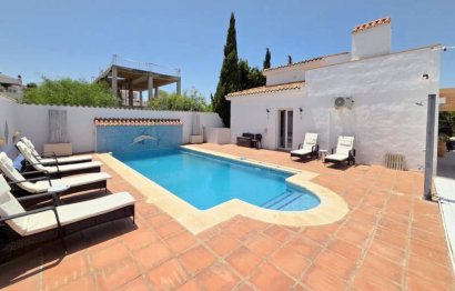 Resale - House - Detached Villa - Manilva - Manilva Centro