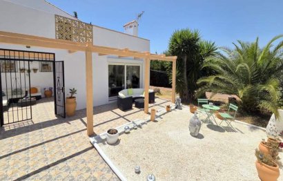 Resale - House - Detached Villa - Manilva - Manilva Centro