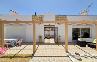 Resale - House - Detached Villa - Manilva - Manilva Centro