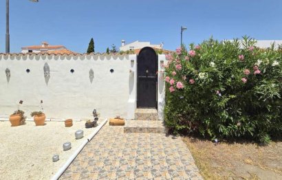 Resale - House - Detached Villa - Manilva - Manilva Centro