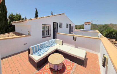 Resale - House - Detached Villa - Manilva - Manilva Centro