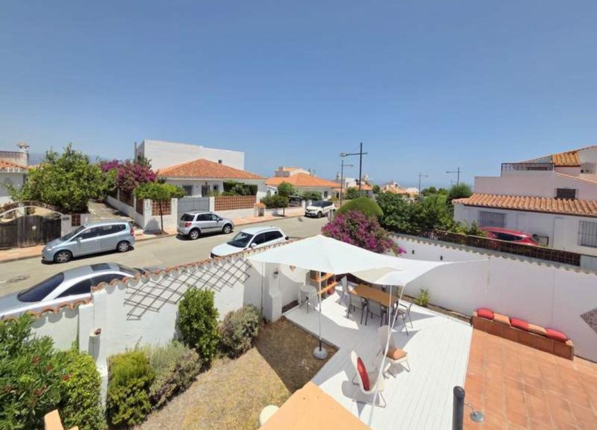 Resale - House - Detached Villa - Manilva - Manilva Centro