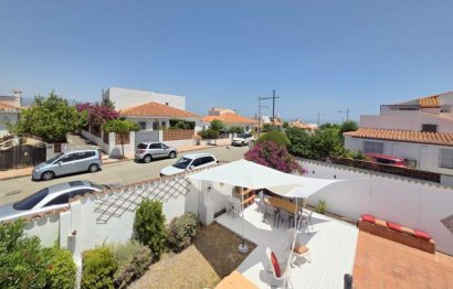 Resale - House - Detached Villa - Manilva - Manilva Centro