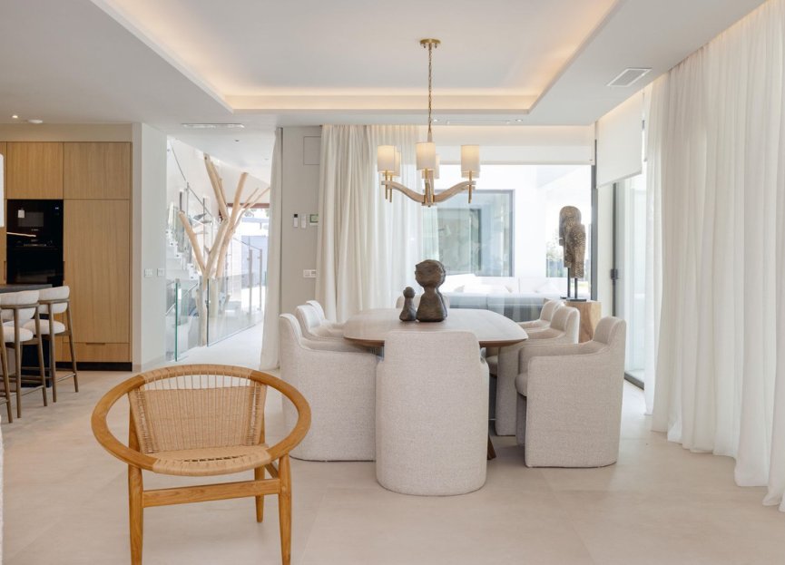 Resale - House - Detached Villa - Benalmádena - Benalmadena Centro