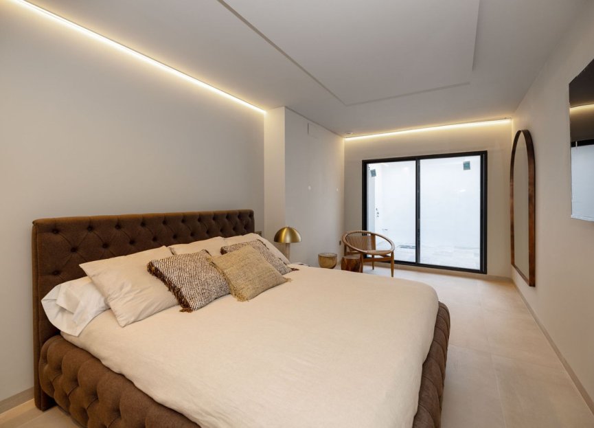 Resale - House - Detached Villa - Benalmádena - Benalmadena Centro