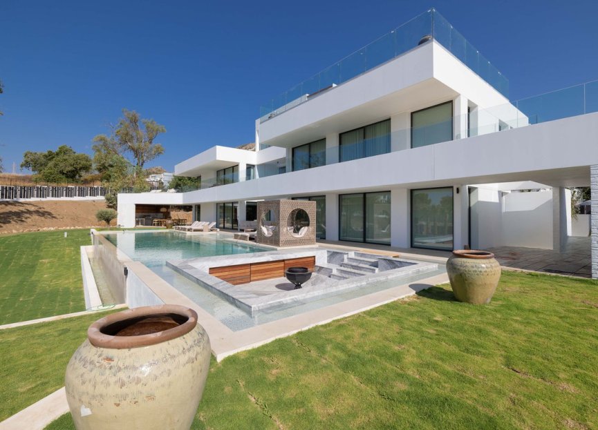 Resale - House - Detached Villa - Benalmádena - Benalmadena Centro