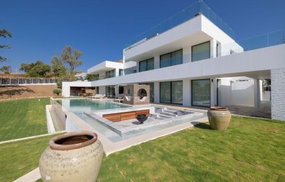 Resale - House - Detached Villa - Benalmádena - Benalmadena Centro