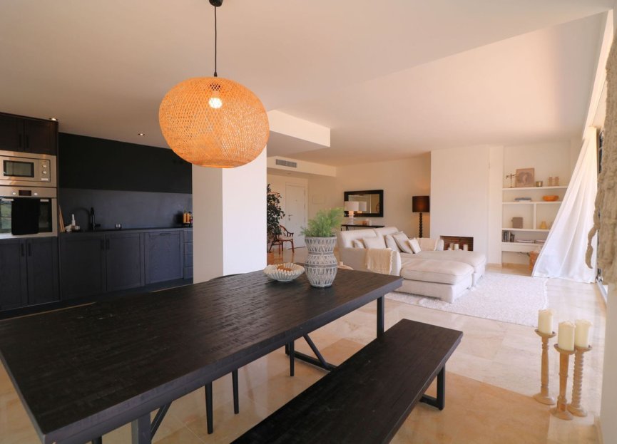 Resale - Apartment - Middle Floor Apartment - Marbella - La Mairena