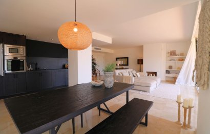 Resale - Apartment - Middle Floor Apartment - Marbella - La Mairena