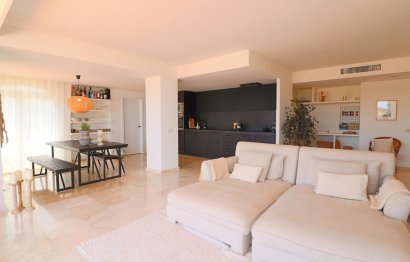 Resale - Apartment - Middle Floor Apartment - Marbella - La Mairena