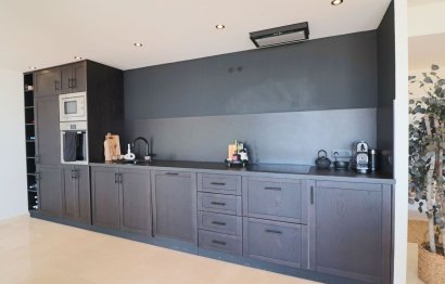 Resale - Apartment - Middle Floor Apartment - Marbella - La Mairena