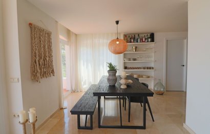 Resale - Apartment - Middle Floor Apartment - Marbella - La Mairena