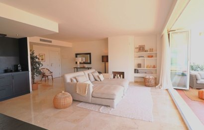 Resale - Apartment - Middle Floor Apartment - Marbella - La Mairena