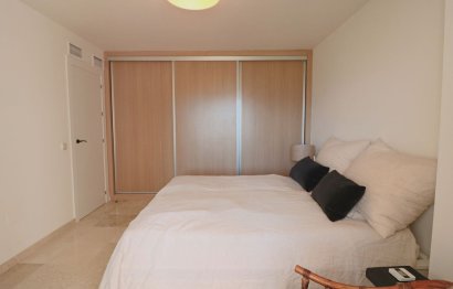 Resale - Apartment - Middle Floor Apartment - Marbella - La Mairena