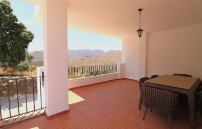 Resale - Apartment - Middle Floor Apartment - Marbella - La Mairena
