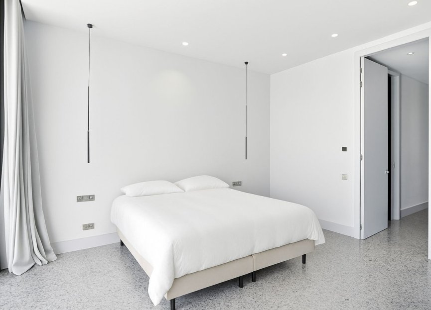 Reventa - House - Detached Villa - Marbella - Elviria