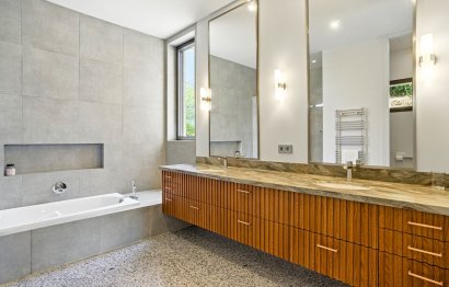 Reventa - House - Detached Villa - Marbella - Elviria