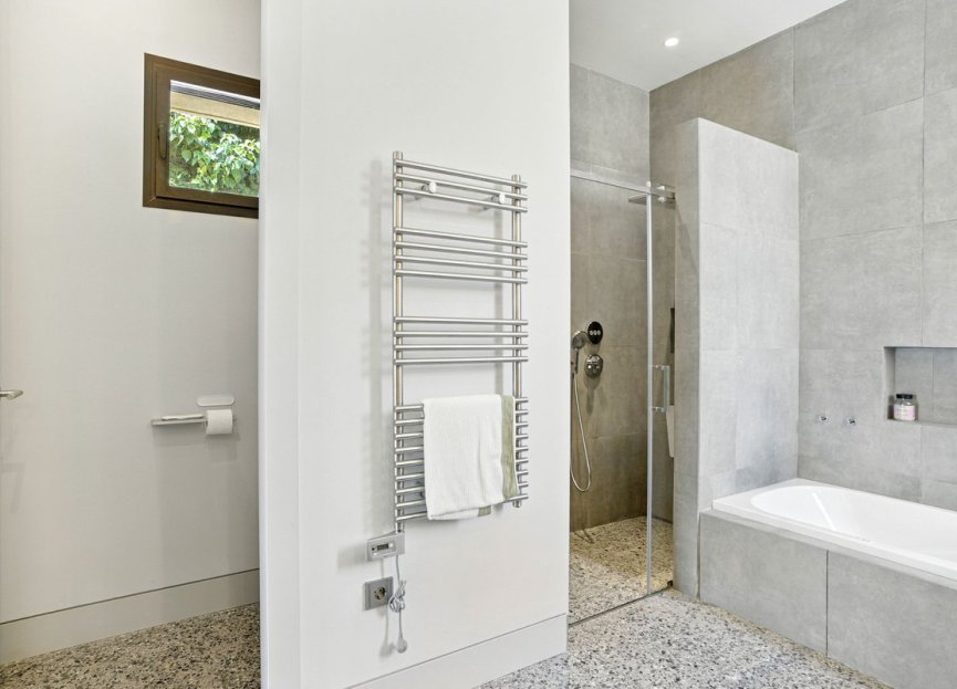 Reventa - House - Detached Villa - Marbella - Elviria