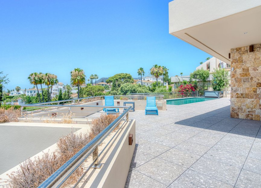 Reventa - House - Detached Villa - Marbella - Elviria