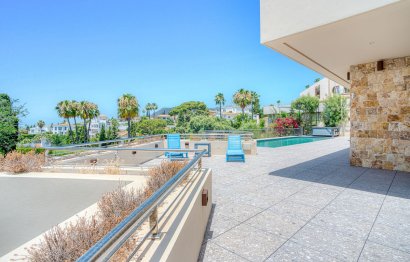 Reventa - House - Detached Villa - Marbella - Elviria