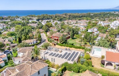 Reventa - House - Detached Villa - Marbella - Elviria