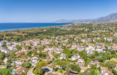 Reventa - House - Detached Villa - Marbella - Elviria