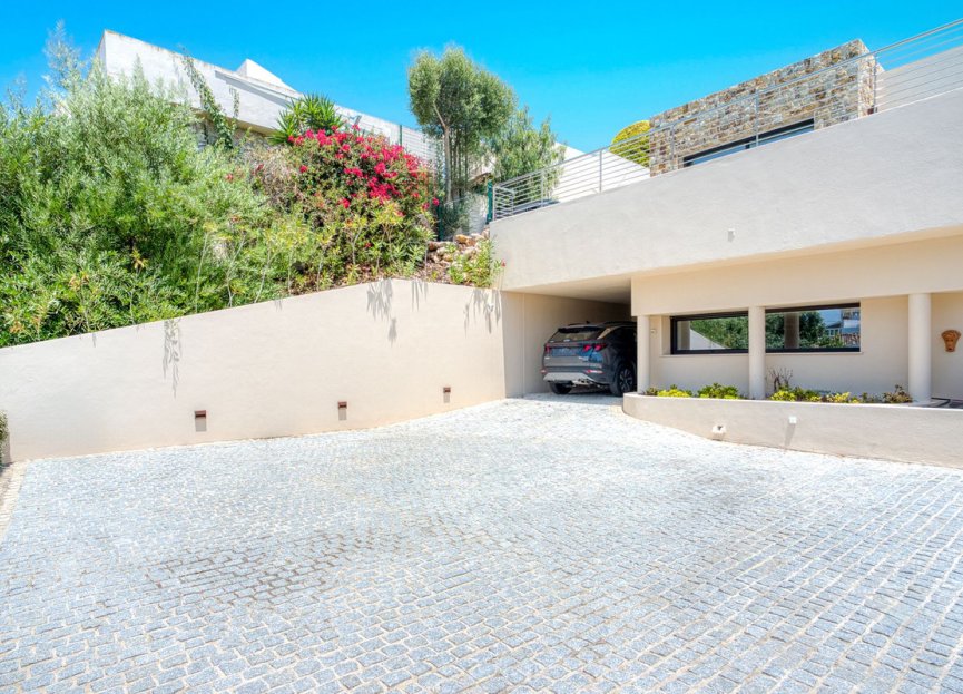 Reventa - House - Detached Villa - Marbella - Elviria