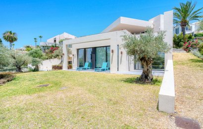 Reventa - House - Detached Villa - Marbella - Elviria