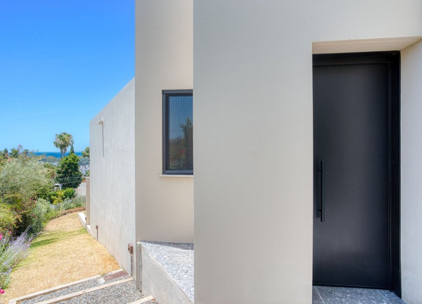 Reventa - House - Detached Villa - Marbella - Elviria