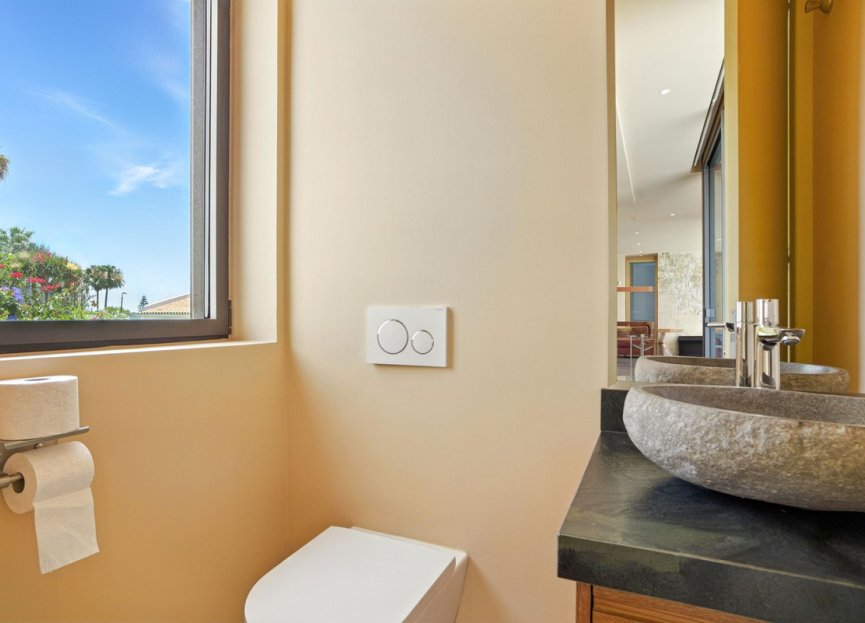 Reventa - House - Detached Villa - Marbella - Elviria