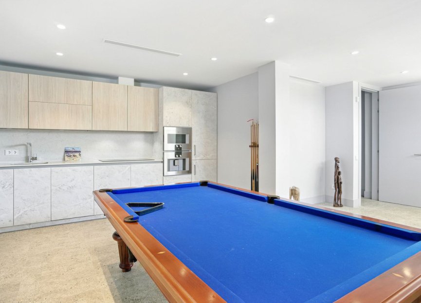 Reventa - House - Detached Villa - Marbella - Elviria