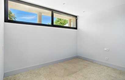 Reventa - House - Detached Villa - Marbella - Elviria