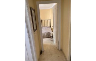 Resale - Apartment - Middle Floor Apartment - Marbella - Marbella Centro