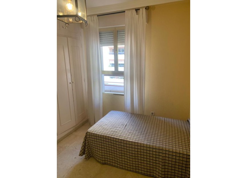 Resale - Apartment - Middle Floor Apartment - Marbella - Marbella Centro