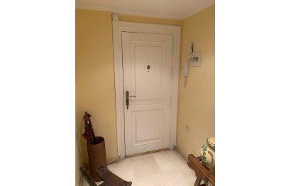 Resale - Apartment - Middle Floor Apartment - Marbella - Marbella Centro