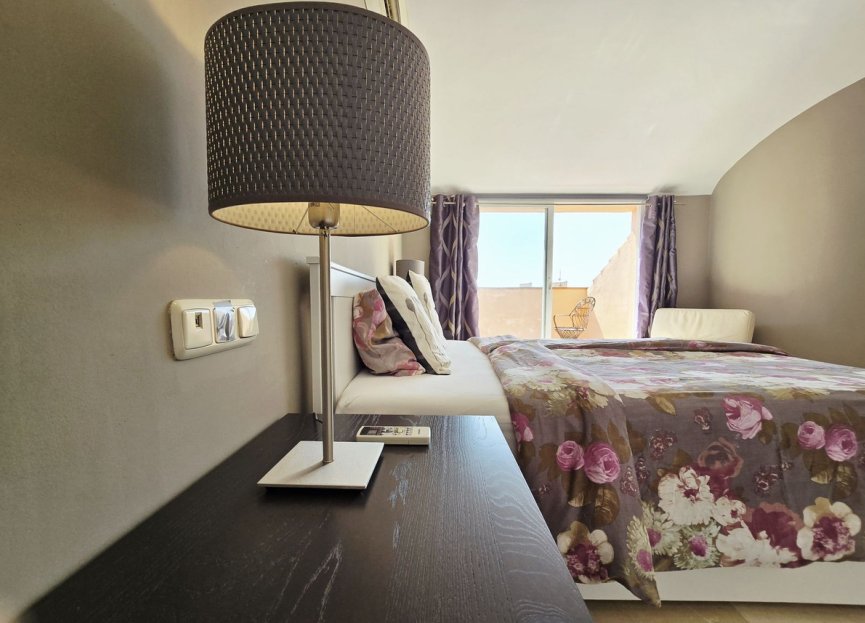 Resale - Apartment - Penthouse - Marbella - Elviria