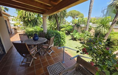 Resale - House - Detached Villa - Marbella - Marbesa
