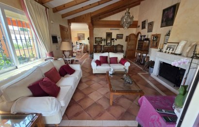 Resale - House - Detached Villa - Marbella - Marbesa