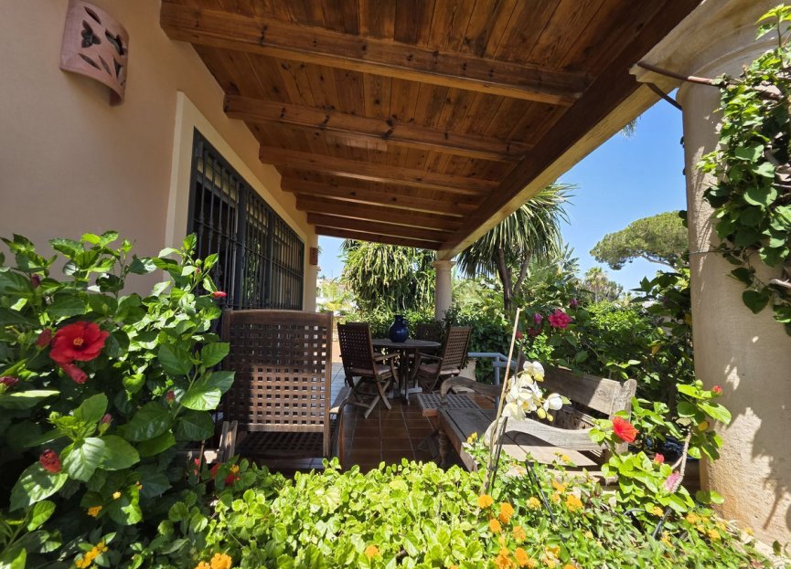 Resale - House - Detached Villa - Marbella - Marbesa