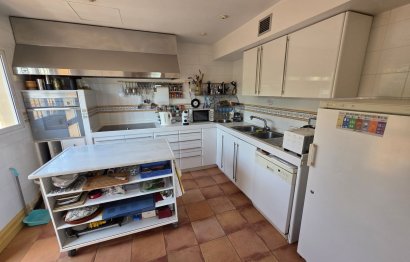 Resale - House - Detached Villa - Marbella - Marbesa