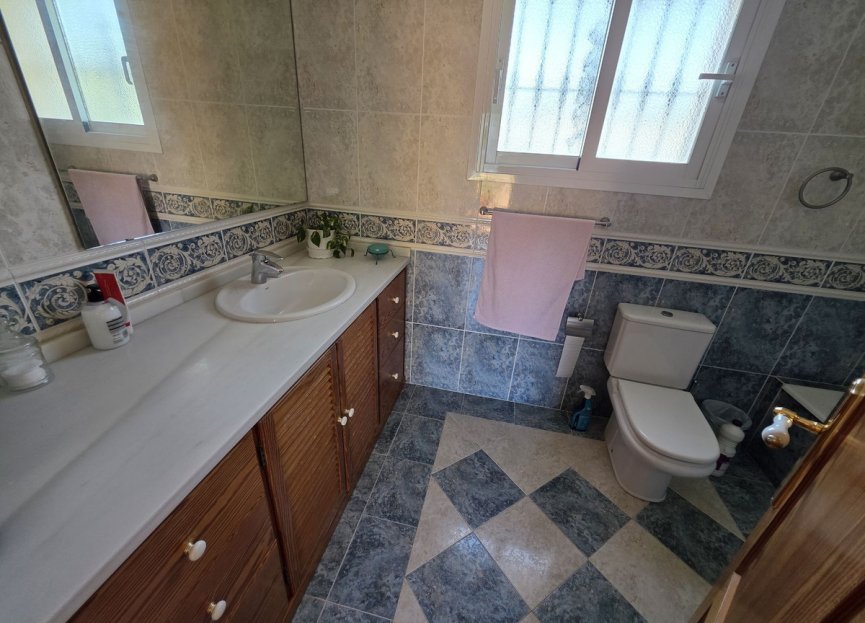 Resale - House - Detached Villa - Marbella - Marbesa