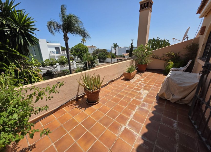 Resale - House - Detached Villa - Marbella - Marbesa