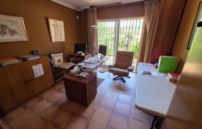 Resale - House - Detached Villa - Marbella - Marbesa