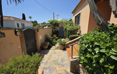 Resale - House - Detached Villa - Marbella - Marbesa