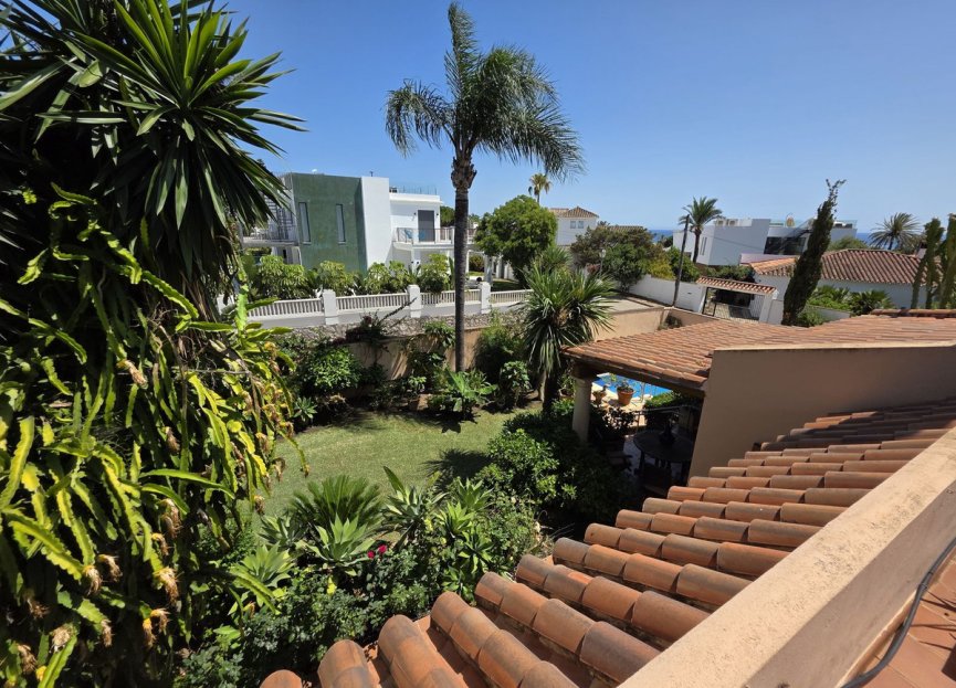 Resale - House - Detached Villa - Marbella - Marbesa