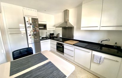 Resale - House - Townhouse - Estepona - Estepona Centro