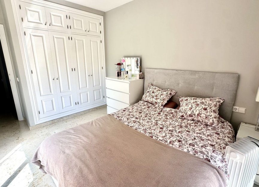 Resale - House - Townhouse - Estepona - Estepona Centro