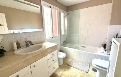 Resale - House - Townhouse - Estepona - Estepona Centro