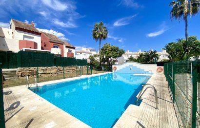 Resale - House - Townhouse - Estepona - Estepona Centro