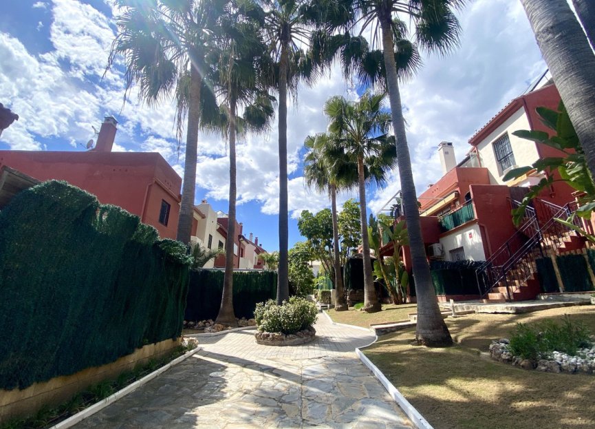 Resale - House - Townhouse - Estepona - Estepona Centro